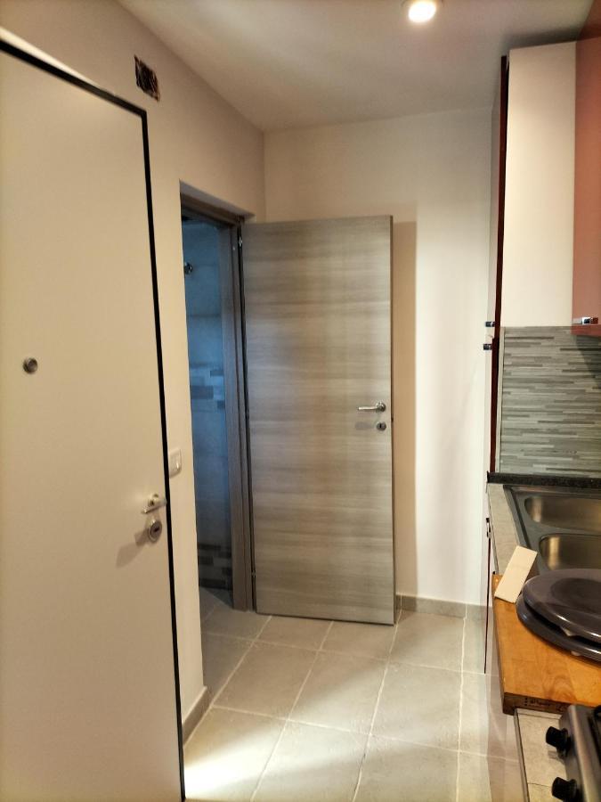 Apartamento Dimora Di Don Kikkone Nápoles Exterior foto